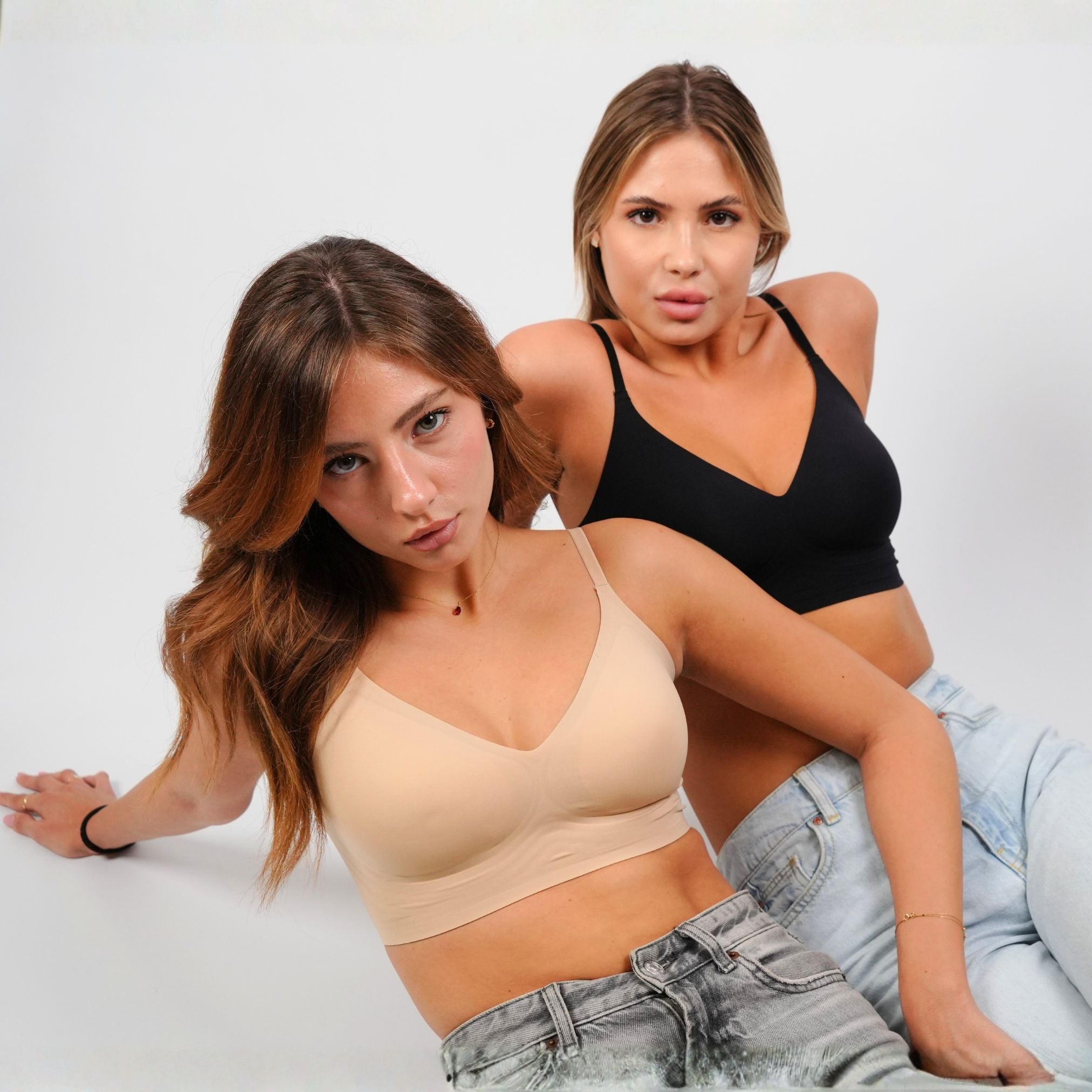 NoBra